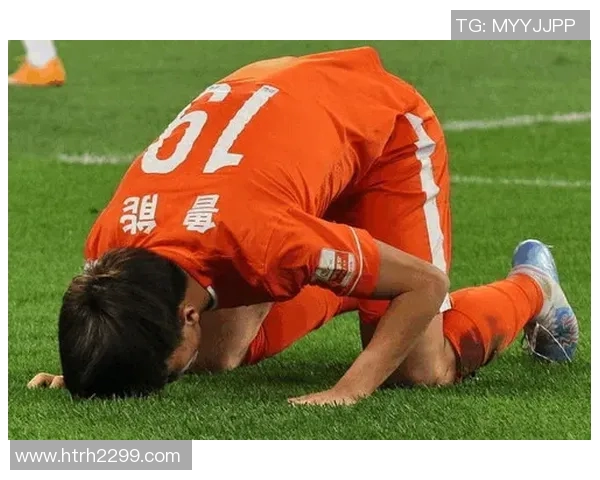 男生足球球星睡衣款式推荐 打造舒适与时尚兼具的居家风格