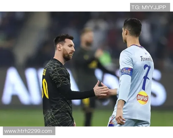 足球传奇人物聚焦：从梅西到C罗，探索全球球星的光辉轨迹与未来挑战